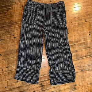 Loft black & white striped wide leg M monochrome palazzo pants